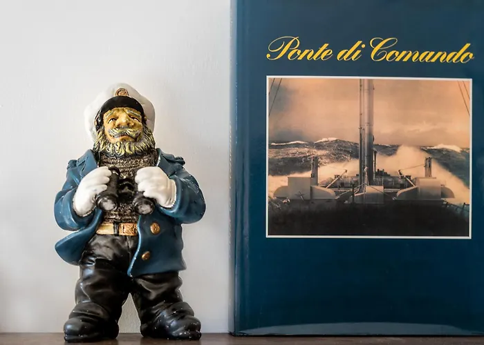 Апартаменти La Casina Del Comandante